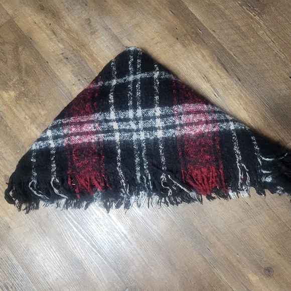 Vimpunec  - NWOT  - Womens Boho Buffalo Plaid Poncho Pashmina Shawl Wrap Ruana - Picture 3 of 3